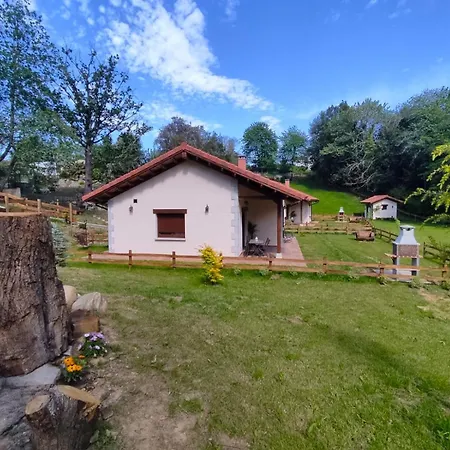 Cueva Les Pedroses 리바데세야